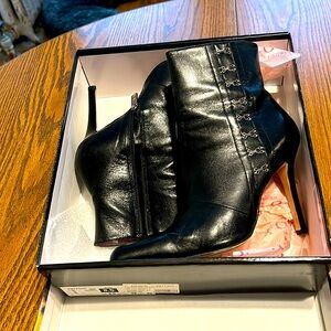 Xoxo Francine spike heeled boots size 8.5 lightly worn